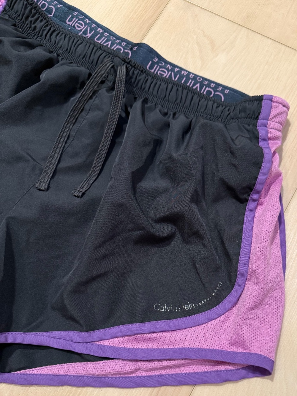 Calvin Klein Athletic Shorts Women's Size Large - Picture 2 of 4